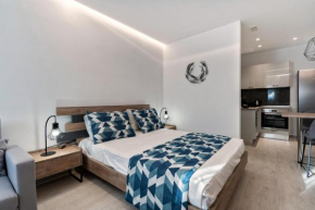 POUNEDES LUXURY SUITES